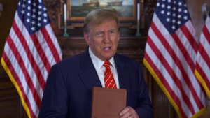 Trump Biblia Maga